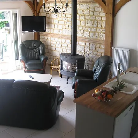 Gite De La Balle De Golf Jumieges Room photo